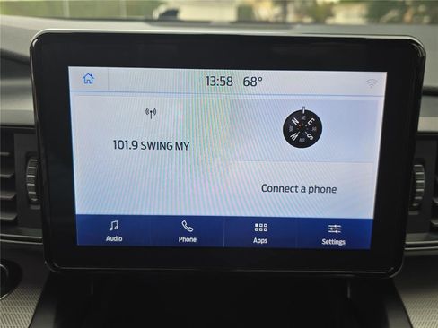 Used 2020 Ford Explorer XLT w/ Comfort Package image 23