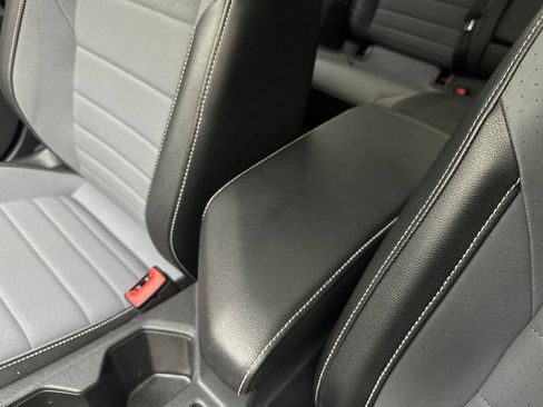 Used 2025 Volkswagen Jetta SE FWD image 67