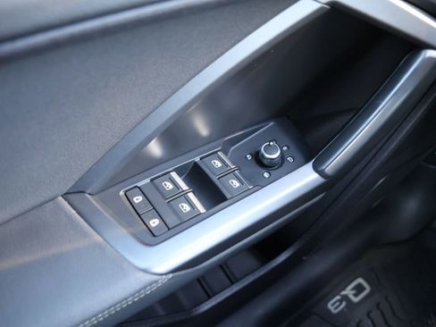 Used 2021 Audi Q3 2.0T Premium Plus w/ Premium Plus Package image 18