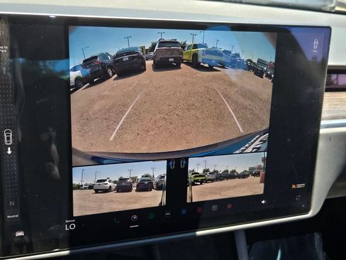 Used 2022 Tesla Model S AWD/4WD image 23