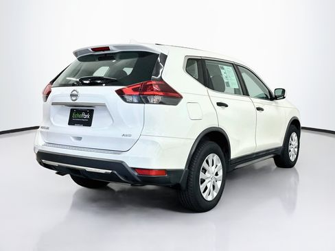 Used 2018 Nissan Rogue S AWD/4WD image 9