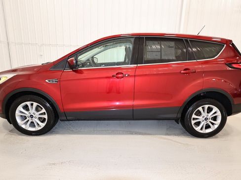 Certified 2019 Ford Escape SE image 7