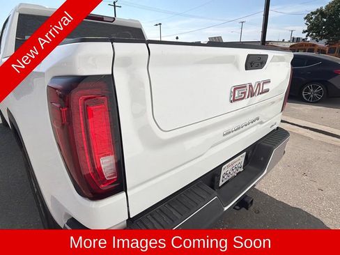 Used 2026 GMC Sierra 1500 SLT AWD/4WD image 11