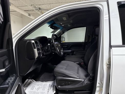 Used 2018 Chevrolet Silverado 1500 LT w/ All Star Edition image 18