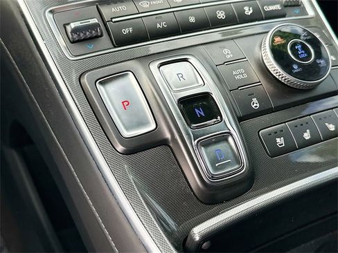 Used 2023 Hyundai Santa Fe Calligraphy image 17