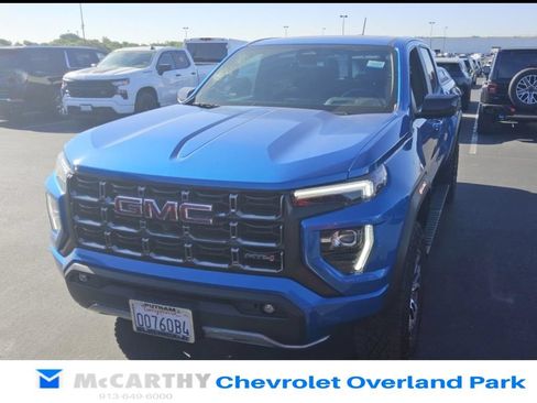 Used 2023 GMC Canyon AT4 w/ AT4 Premium Package AWD/4WD image 8