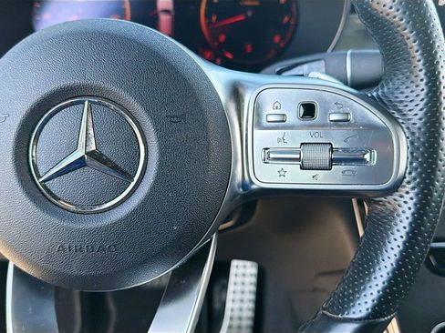 Used 2022 Mercedes-Benz GLC 300 image 37