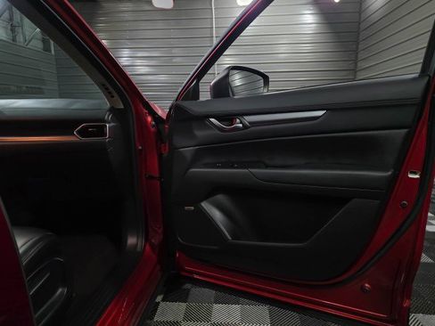 Used 2019 MAZDA CX-5 Touring image 34