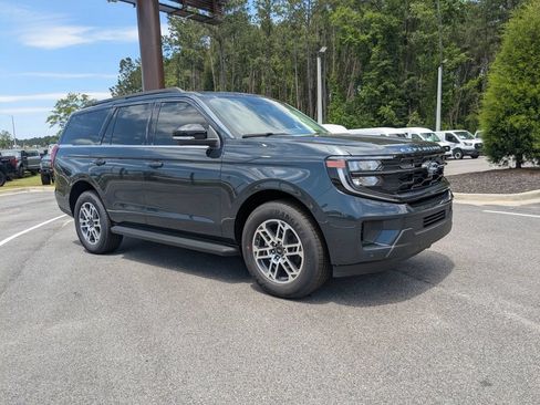 New 2026 Ford Expedition Active RWD image 10