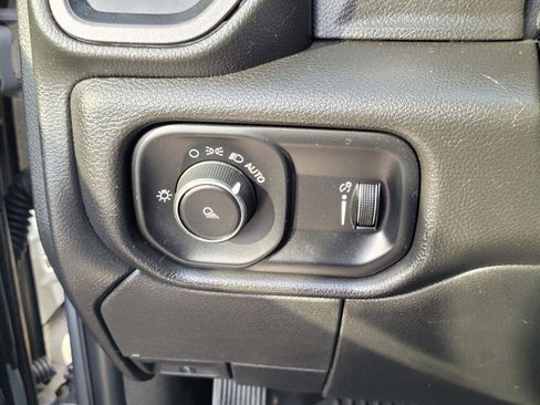 Used 2022 RAM 2500 Tradesman w/ Chrome Appearance Group image 33