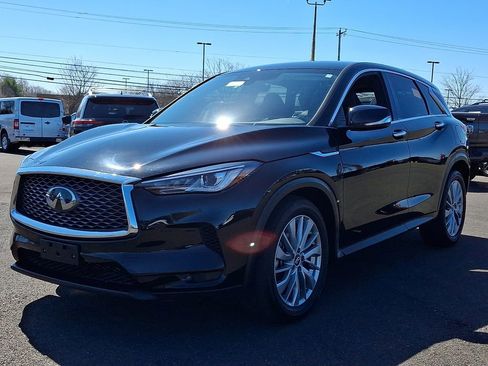Used 2025 INFINITI QX50 Pure image 3