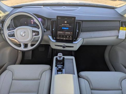 New 2026 Volvo XC90 T8 Ultra w/ Protection Package Premier image 11