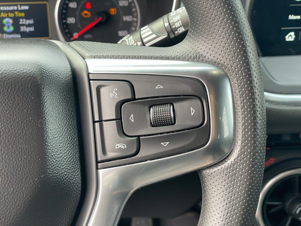 Used 2025 Chevrolet Blazer LT AWD/4WD image 15