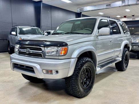 Used 2000 Toyota 4Runner Limited AWD/4WD image 11