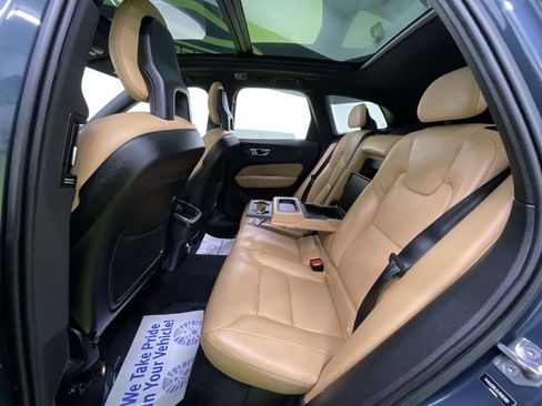 Used 2018 Volvo XC60 T6 Inscription w/ Vision Package image 28