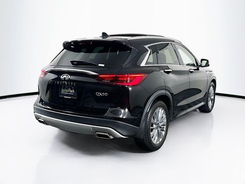 Used 2023 INFINITI QX50 Luxe FWD image 9