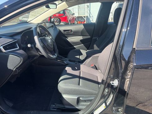 Used 2025 Toyota Corolla LE image 24