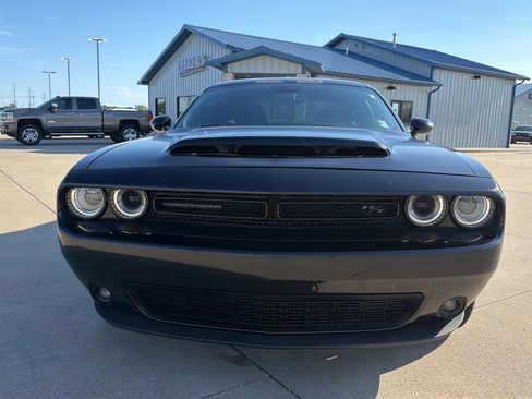 Used 2018 Dodge Challenger R/T w/ Blacktop Package RWD image 31