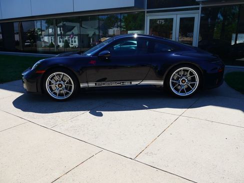 New 2026 Porsche 911 GT3 RWD image 2