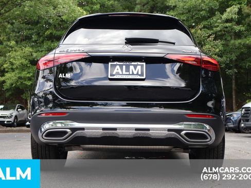 Used 2025 Mercedes-Benz GLC 350e 4MATIC image 6