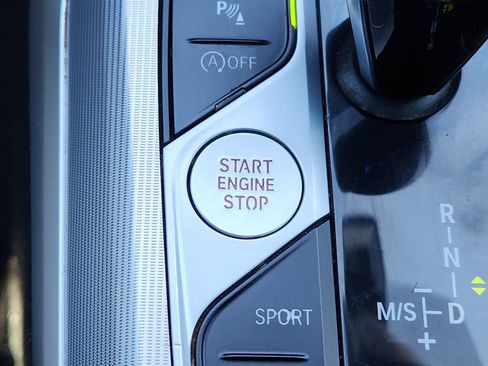 Used 2022 BMW 330i xDrive Sedan image 26