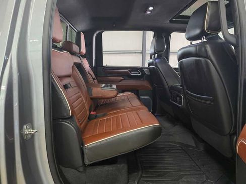 Used 2024 GMC Sierra 3500 Denali Ultimate image 24