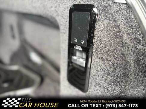 Used 2023 Land Rover Range Rover SE AWD/4WD image 25