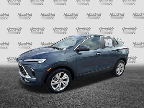 Used 2025 Buick Encore GX Preferred w/ Advanced Technology Package FWD image 5