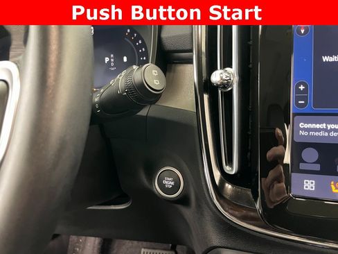 Used 2026 Volvo XC40 B5 Plus w/ Protection Package Premier image 7