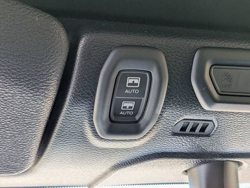 Used 2023 Jeep Wrangler Unlimited w/ Sun & Screen Package AWD/4WD image 19
