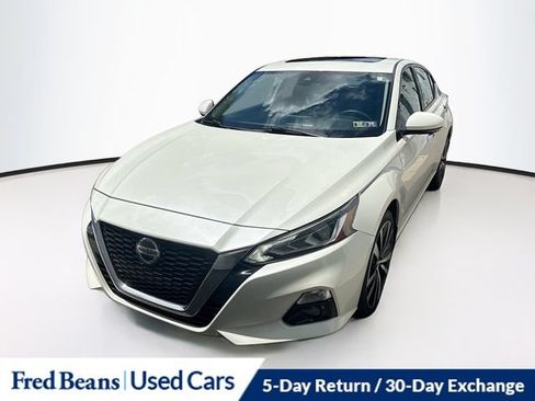 Used 2020 Nissan Altima 2.5 Platinum AWD/4WD image 2