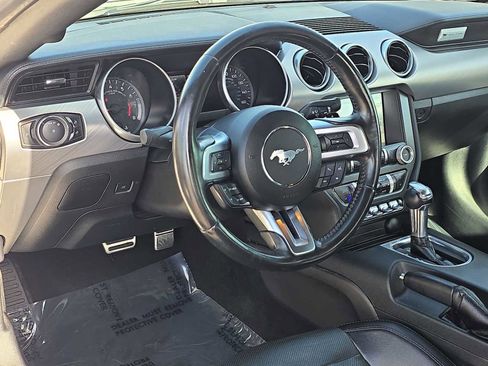 Used 2019 Ford Mustang Premium image 2