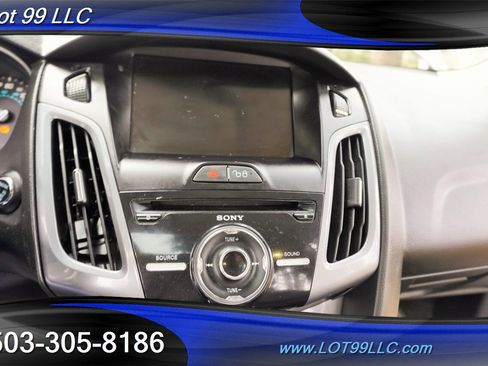 Used 2012 Ford Focus Titanium image 22