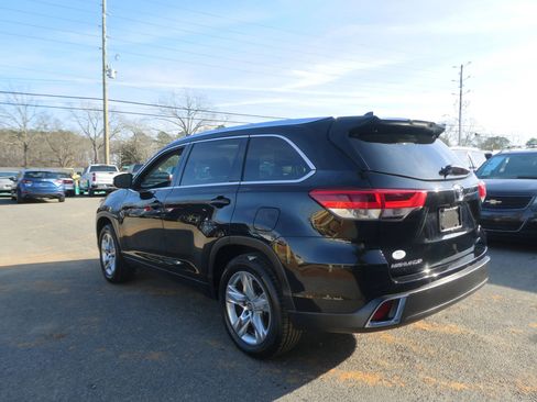 Used 2019 Toyota Highlander Limited image 8