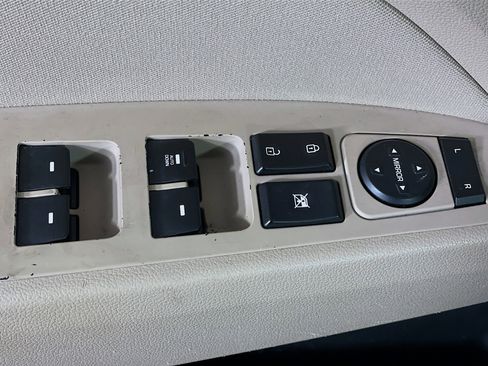 Used 2018 Hyundai Elantra SEL w/ Cargo Package image 15