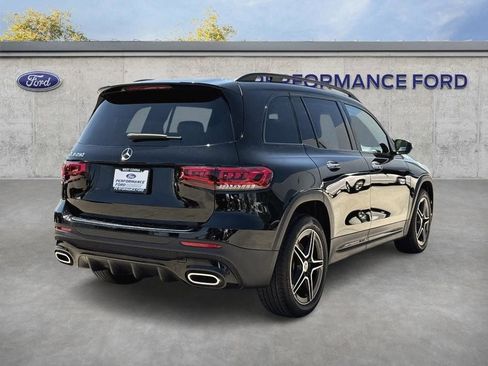 Used 2023 Mercedes-Benz GLB 250 image 8