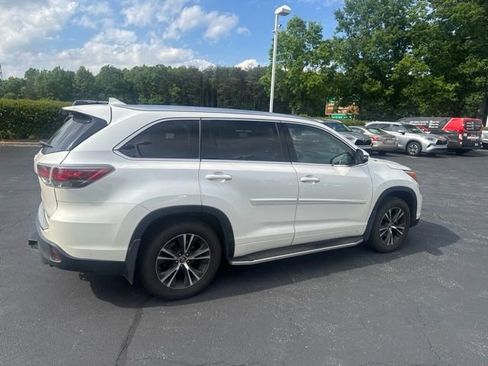 Used 2016 Toyota Highlander XLE w/ Protection Package #3 AWD/4WD image 7
