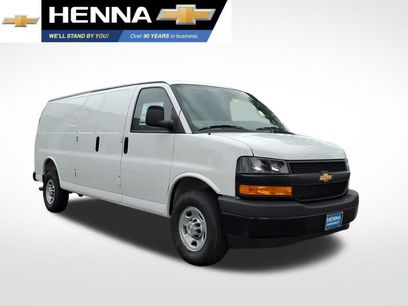 New 2026 Chevrolet Express 3500 Extended w/ Driver Convenience Package