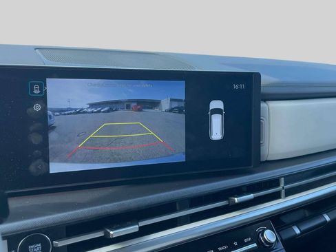 Used 2025 Hyundai Santa Fe SE AWD/4WD image 28
