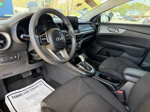 Used 2021 Kia Forte Sedan image 8