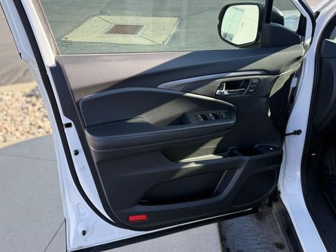 Certified 2023 Honda Ridgeline RTL image 14