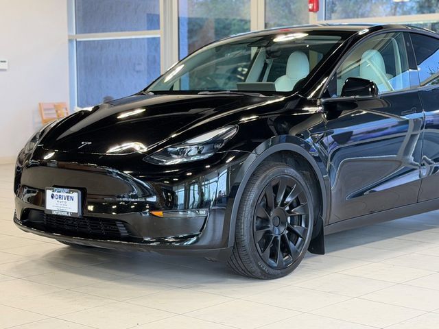 Used 2023 Tesla Model Y Long Range AWD/4WD image 3