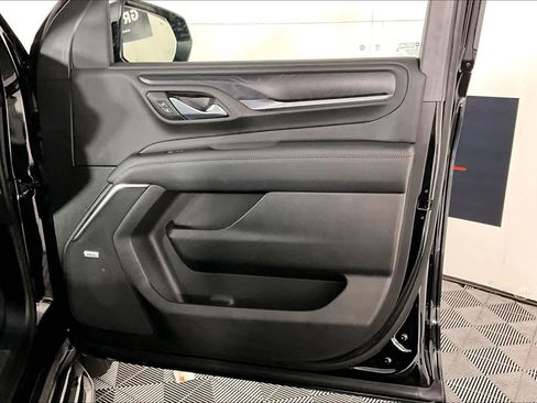 Used 2021 GMC Yukon XL Denali w/ LPO, Illumination Package image 23