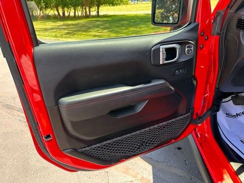 Used 2021 Jeep Wrangler Unlimited Rubicon AWD/4WD image 15
