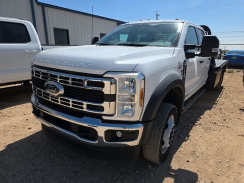 Used 2025 Ford F550 4x4 Crew Cab w/ XLT Value Package image 2