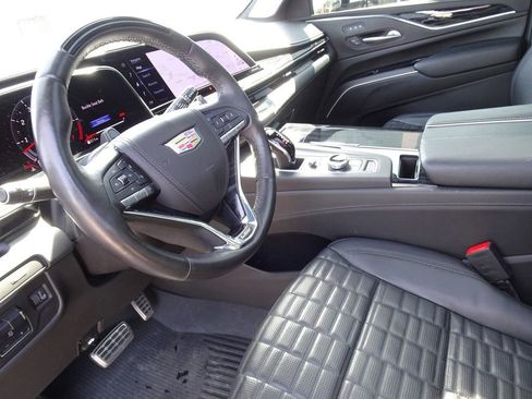 Used 2023 Cadillac Escalade V w/ LPO, ONYX Package image 13