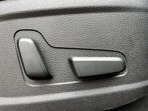 Used 2020 Kia Telluride EX w/ EX Premium Package image 27