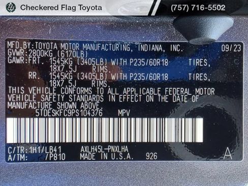Used 2023 Toyota Sienna Platinum AWD/4WD image 23
