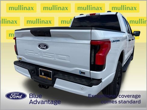 Used 2025 Ford F150 Lightning XLT AWD/4WD image 4