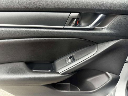 Used 2020 Honda Accord Sport image 35